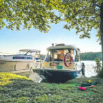 łódka do pływania z rodziną wynajem housboot hauseboat